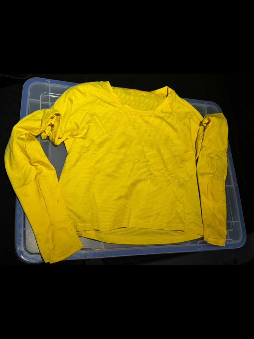 Lululemon Swiftly Tech 2.0 in Utility Yellow, size 6 altered to be more cropped